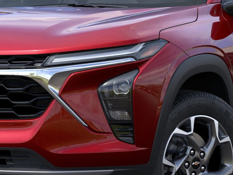 2026 Chevrolet Trax LT photo 2