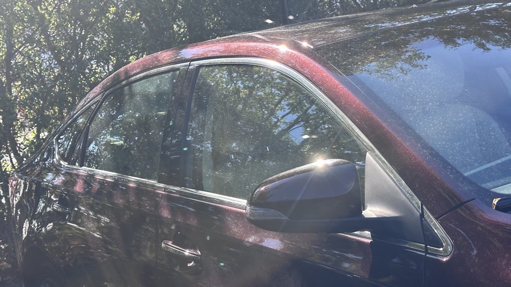 2016 Toyota Avalon Touring photo 3