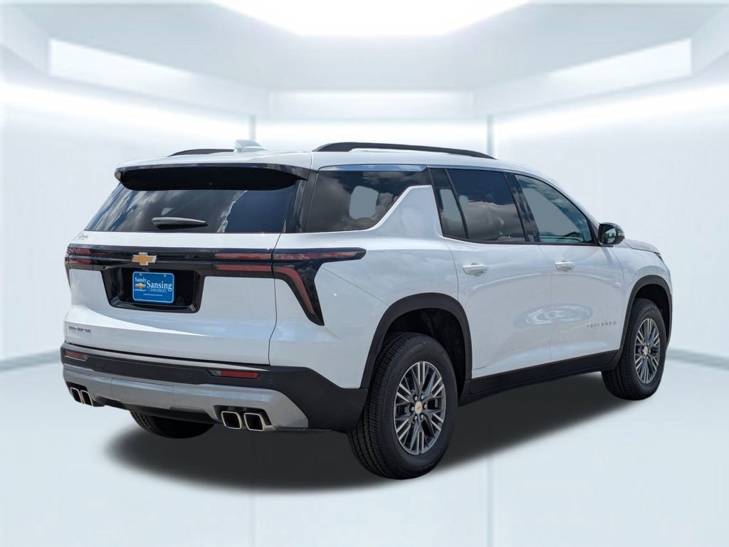 2025 Chevrolet Traverse photo 4