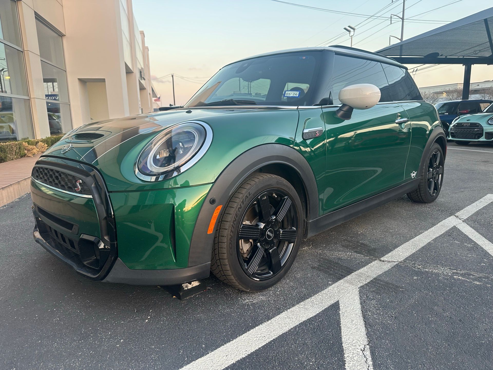 2023 MINI 3 Door S's photo