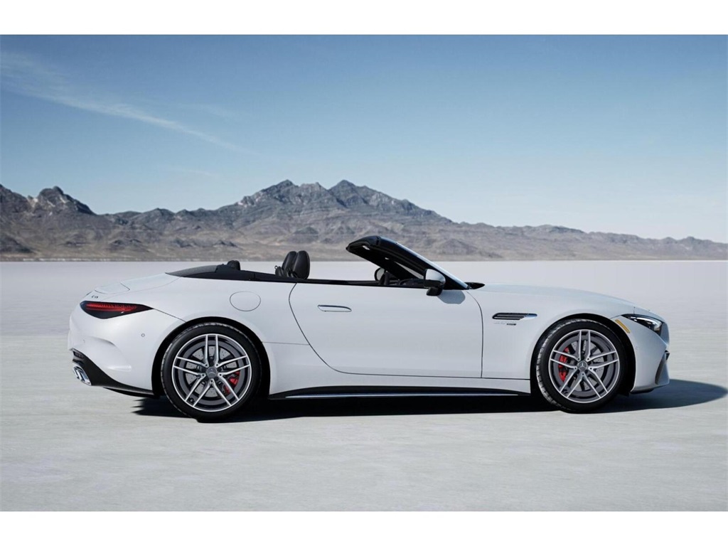 2022 Mercedes Benz SL 55 AMG photo 16