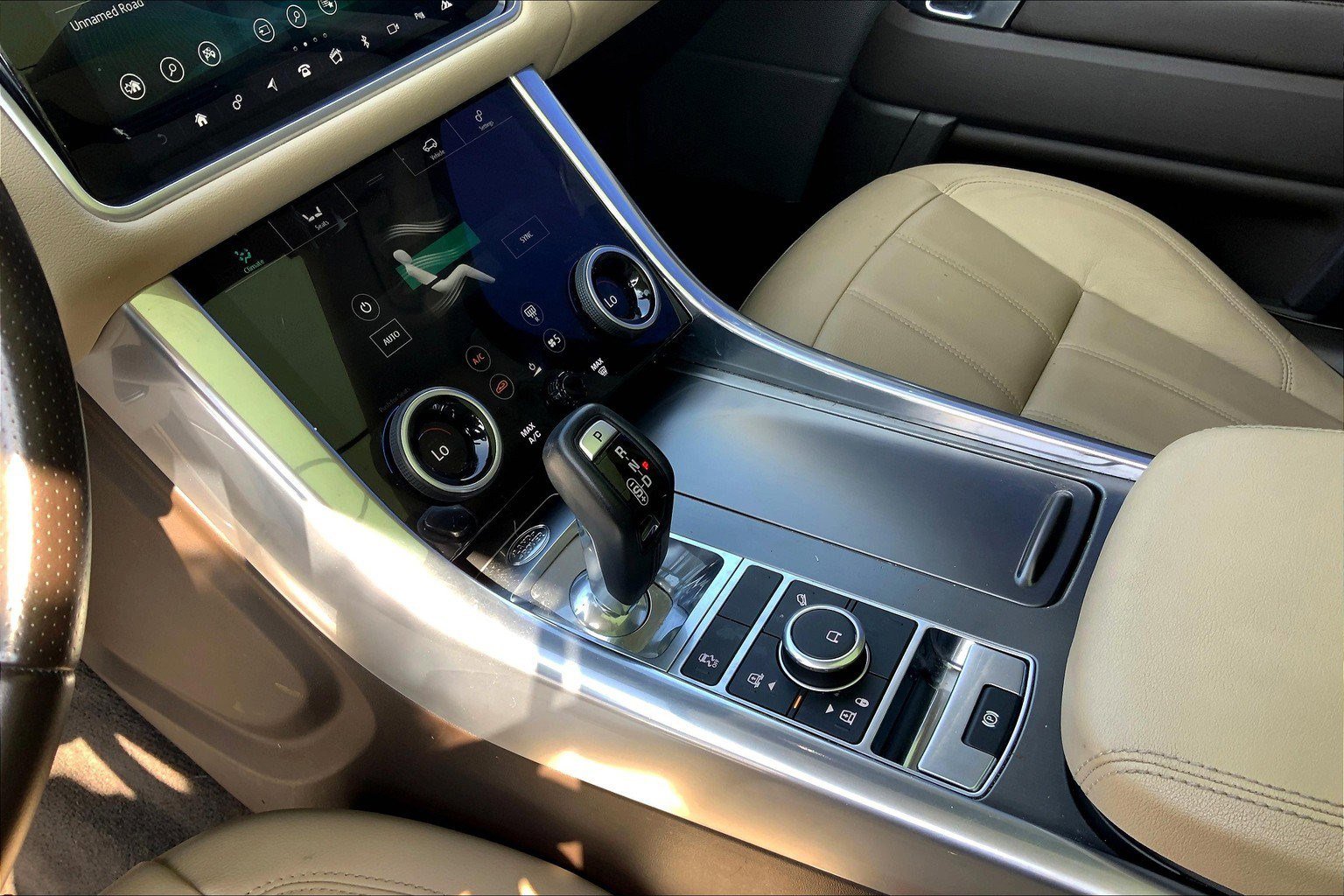 2021 Land Rover Range Rover Sport SE photo 16