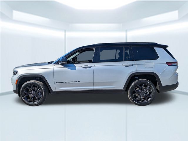2025 Jeep Grand Cherokee Limited photo 2