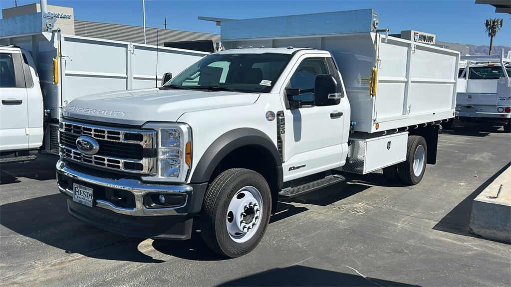2024 Ford F-450 Super Duty Chassis Cab XL's photo
