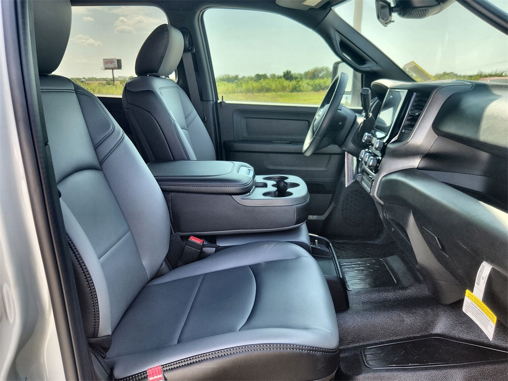 2026 Ram 5500 Tradesman photo 21