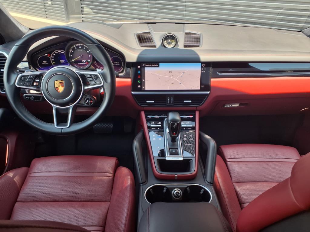 2022 Porsche Cayenne E-Hybrid Coupe photo 21