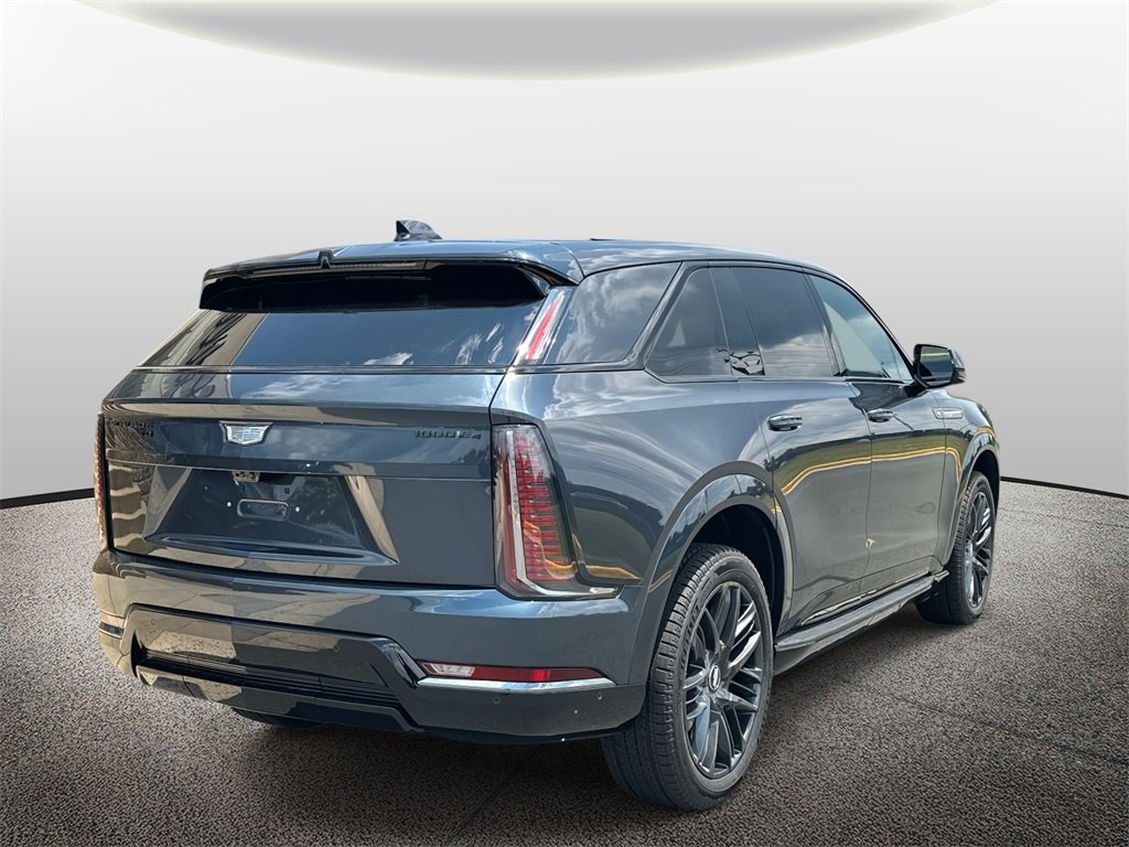 2026 Cadillac Escalade IQ Sport photo 2