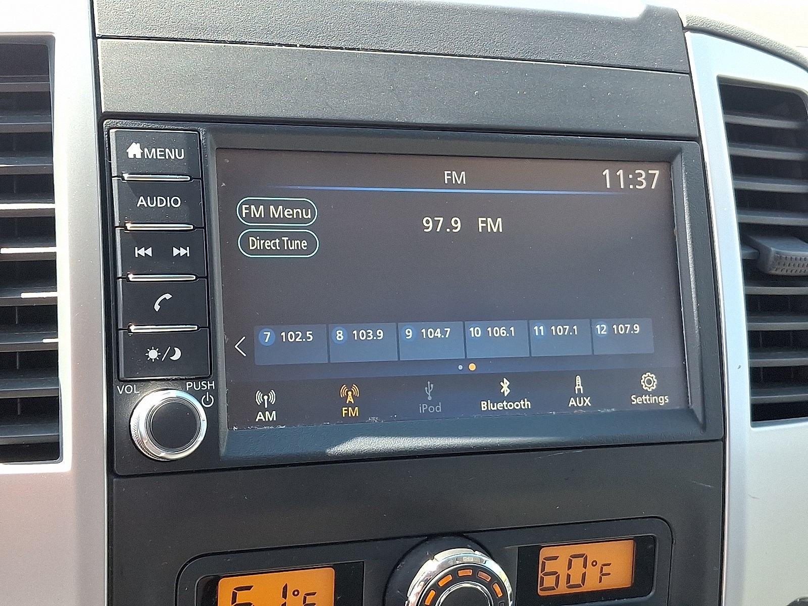 2021 Nissan Frontier SV Crew Cab photo 15