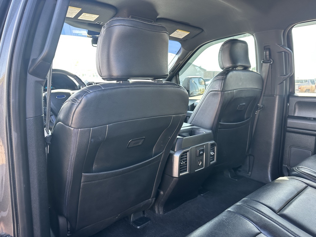 2016 Ford F-150 XLT photo 16