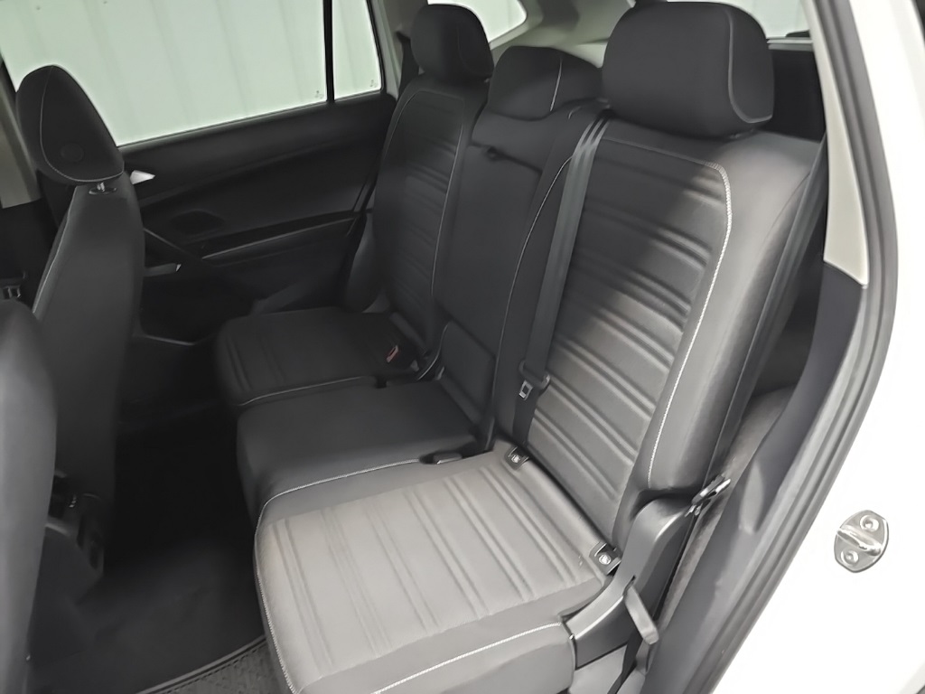 2022 Volkswagen Tiguan S photo 31