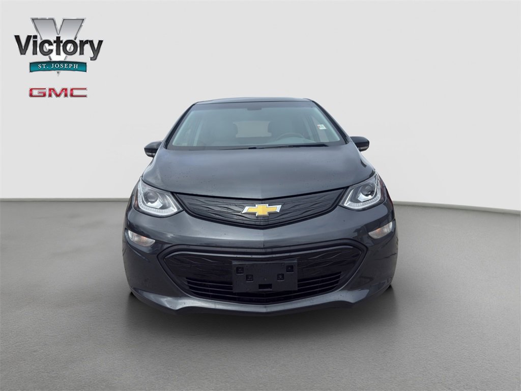 Used 2021 Chevrolet Bolt EV LT with VIN 1G1FY6S06M4101666 for sale in Saint Joseph, MO
