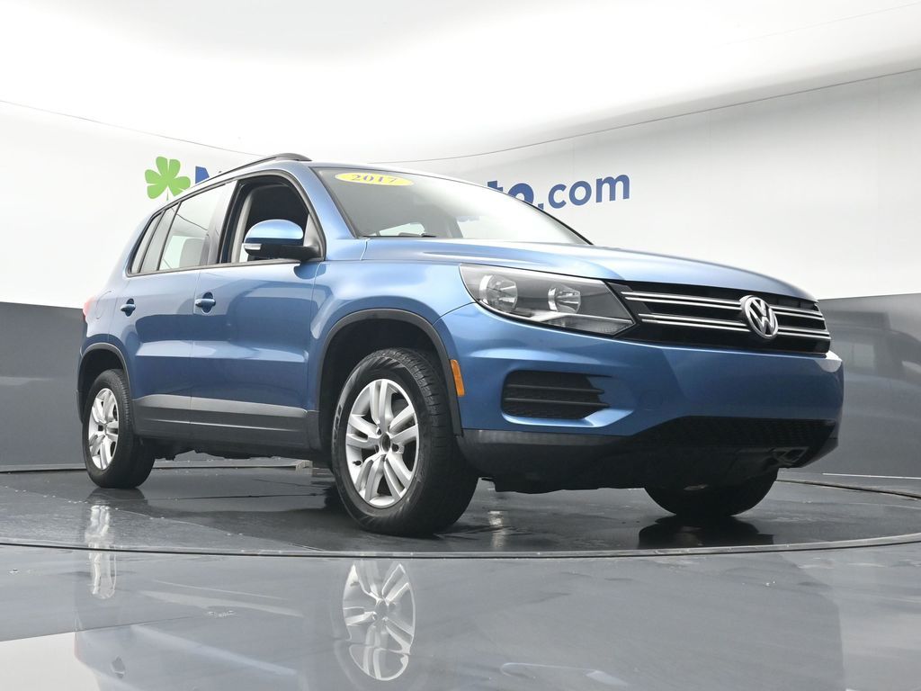 2017 Volkswagen Tiguan S photo 21