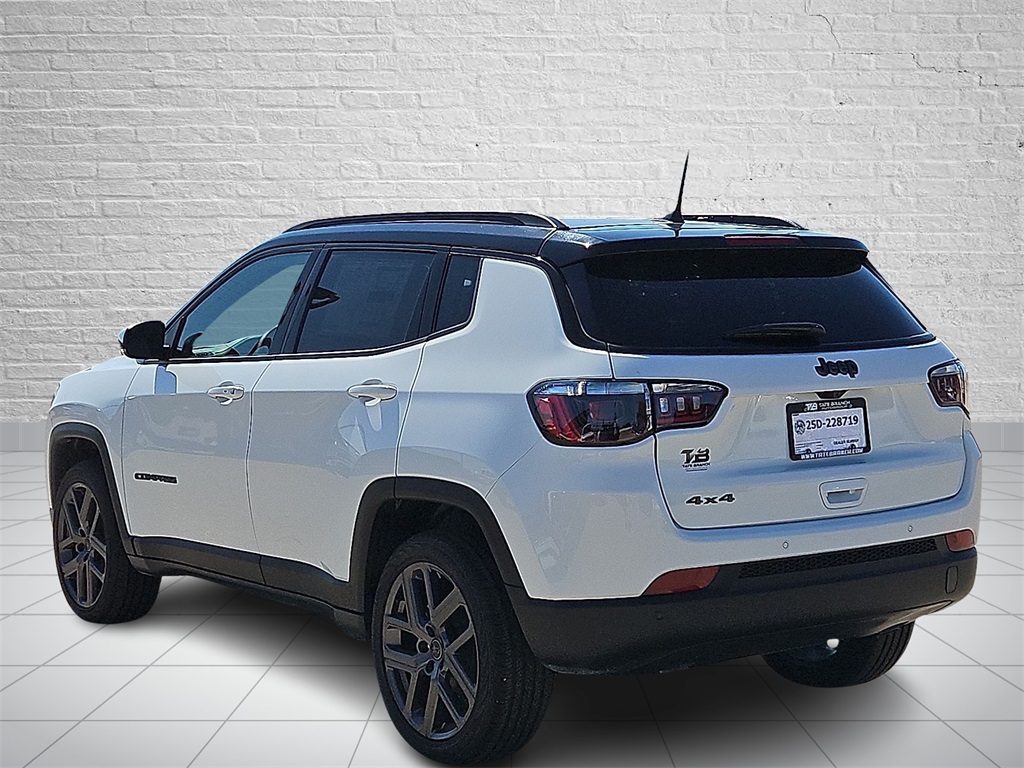2025 Jeep Compass Limited photo 2