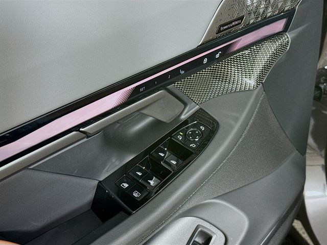 2026 Bmw 550e xDrive photo 18