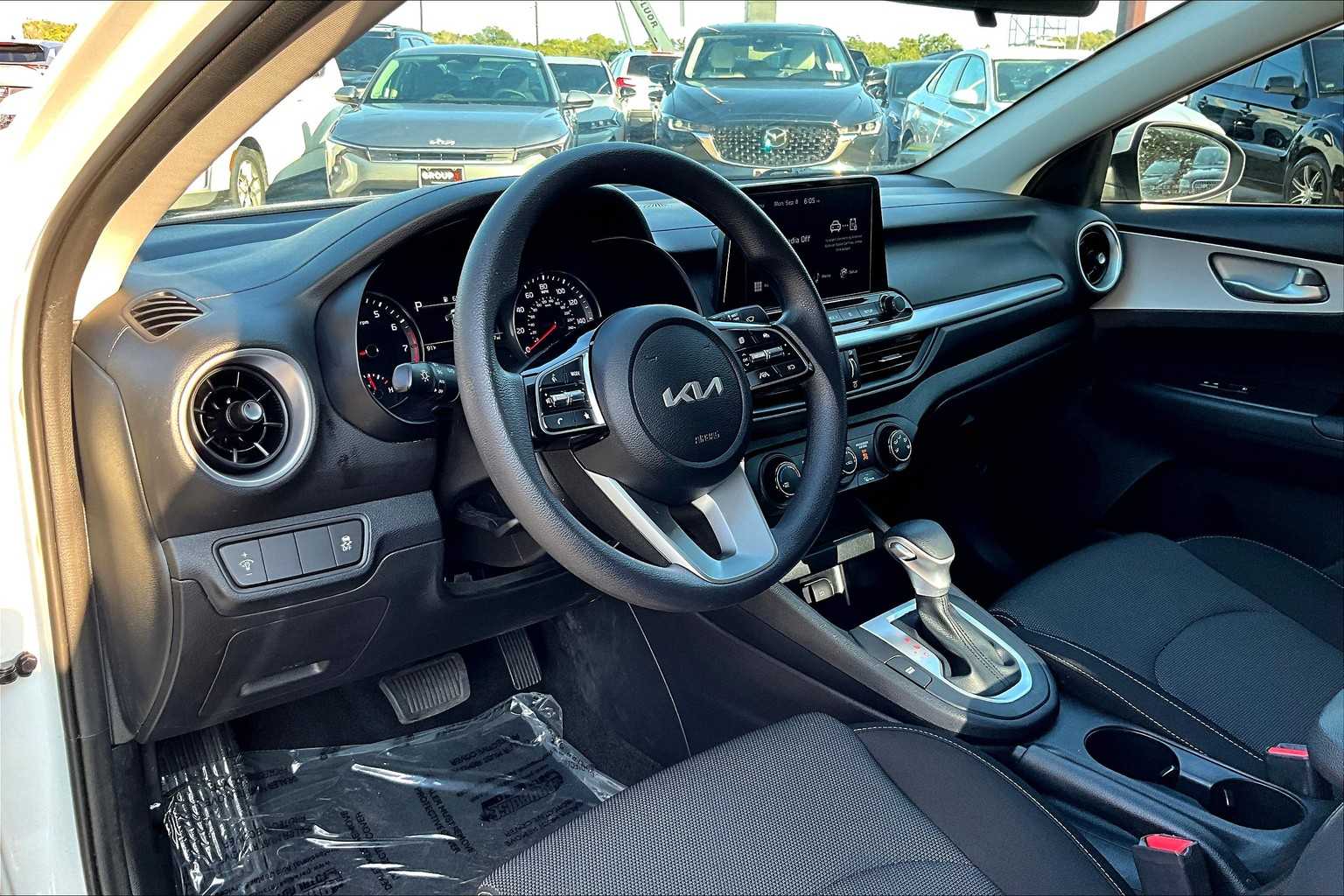 2024 Kia Forte LXS photo 15