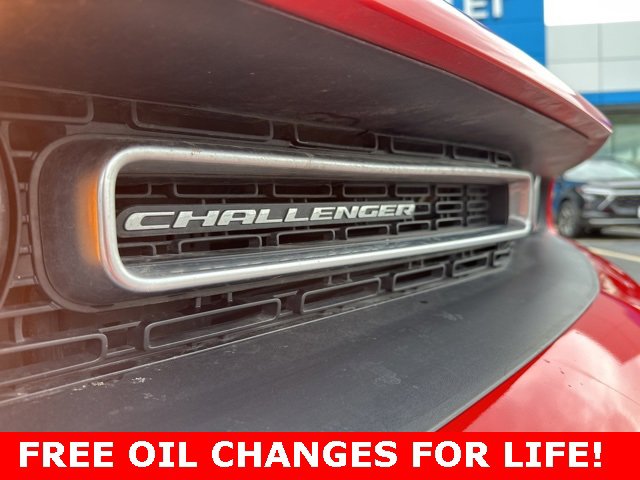 Used 2023 Red Dodge R/T image 9