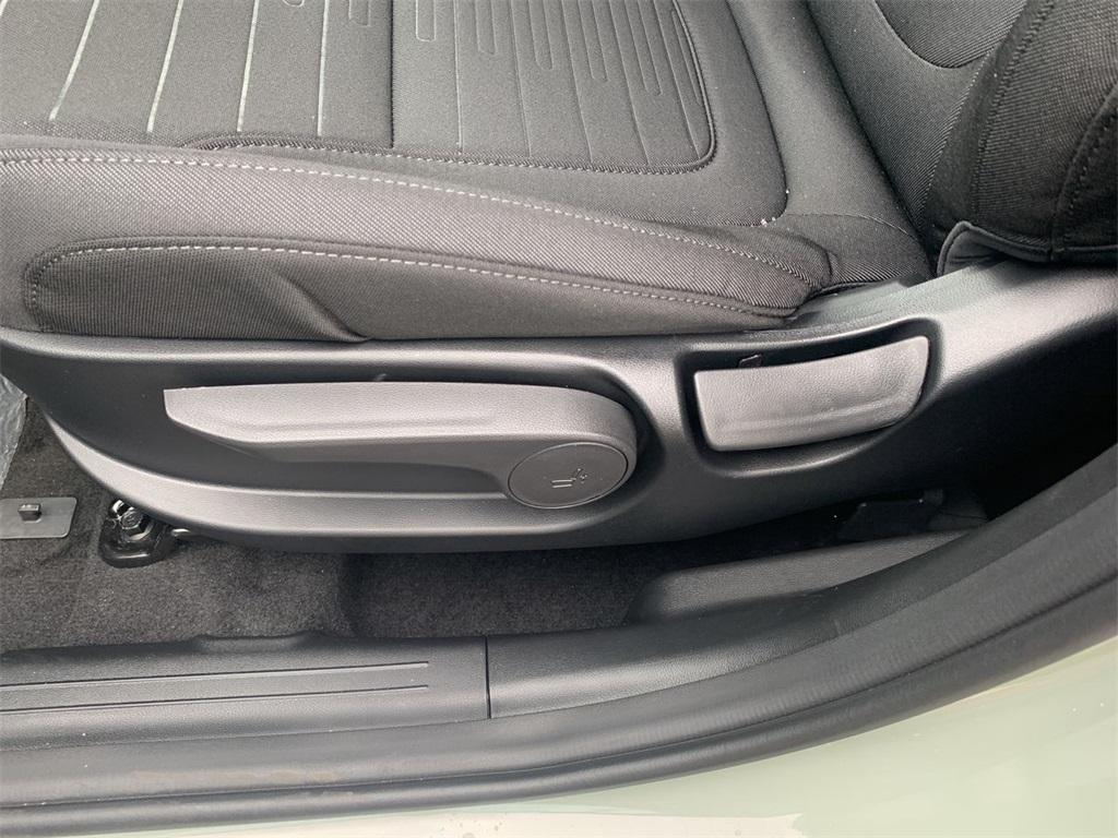 2026 Hyundai Santa Cruz SE photo 4