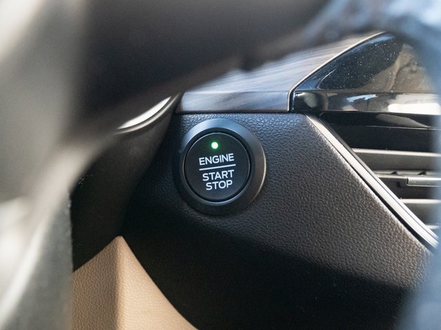 2020 Ford Escape Titanium photo 27