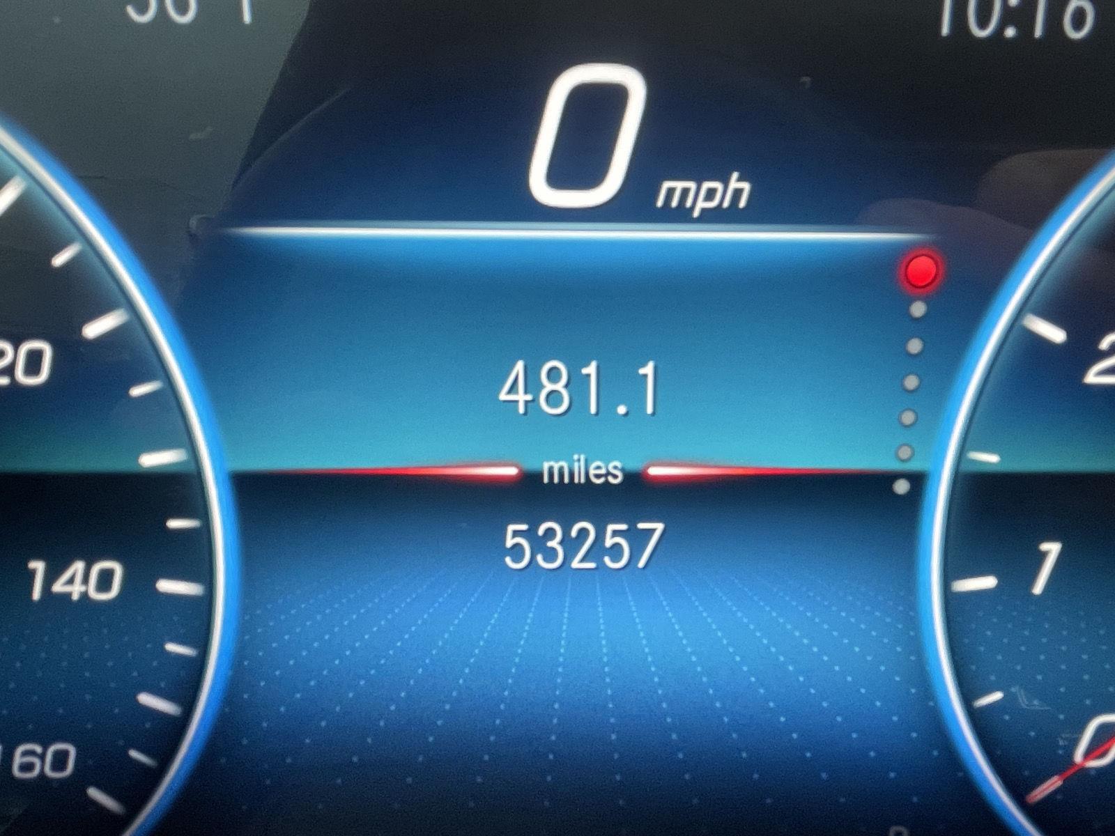 2020 Mercedes Benz GLE 4MATIC photo 2