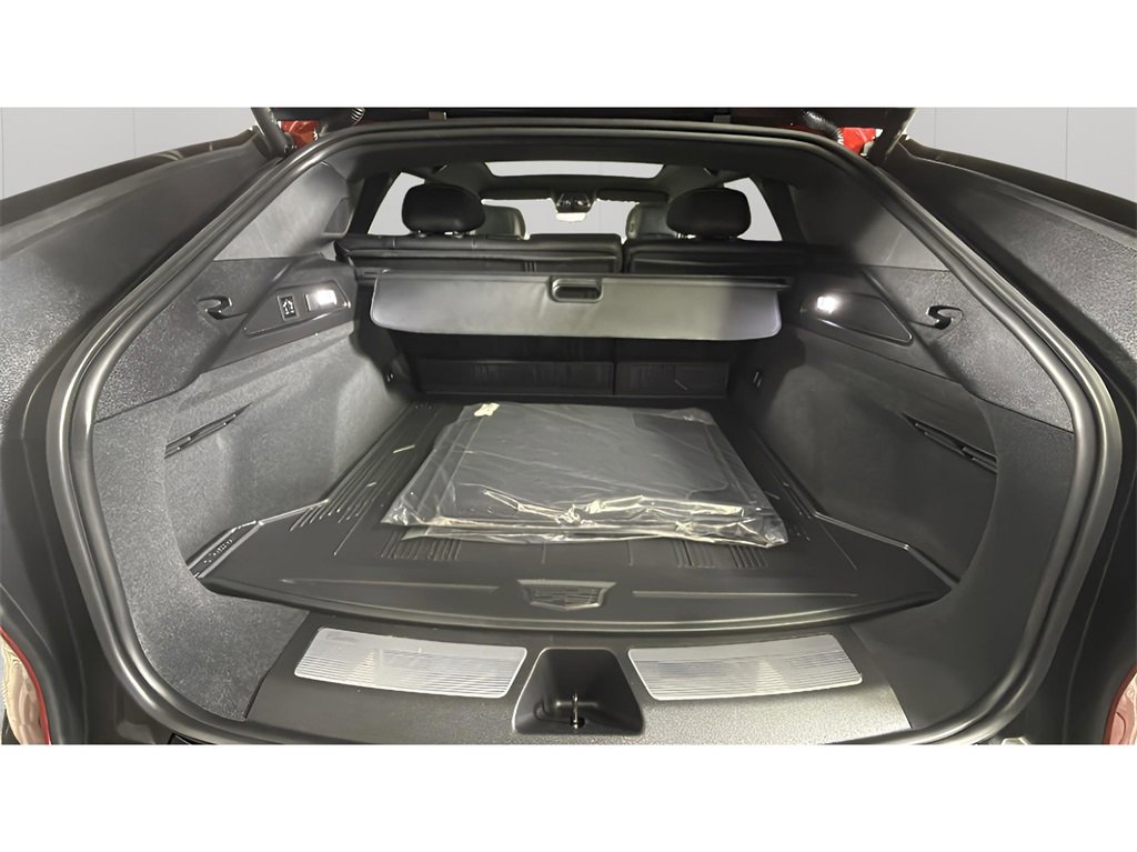 2024 Cadillac Lyriq Luxury photo 30