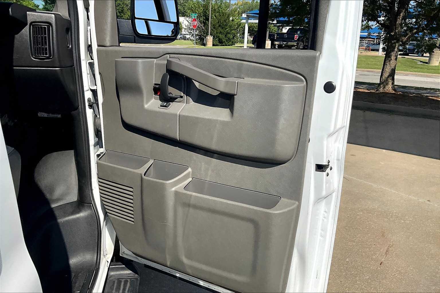 2023 Chevrolet Express LS photo 19