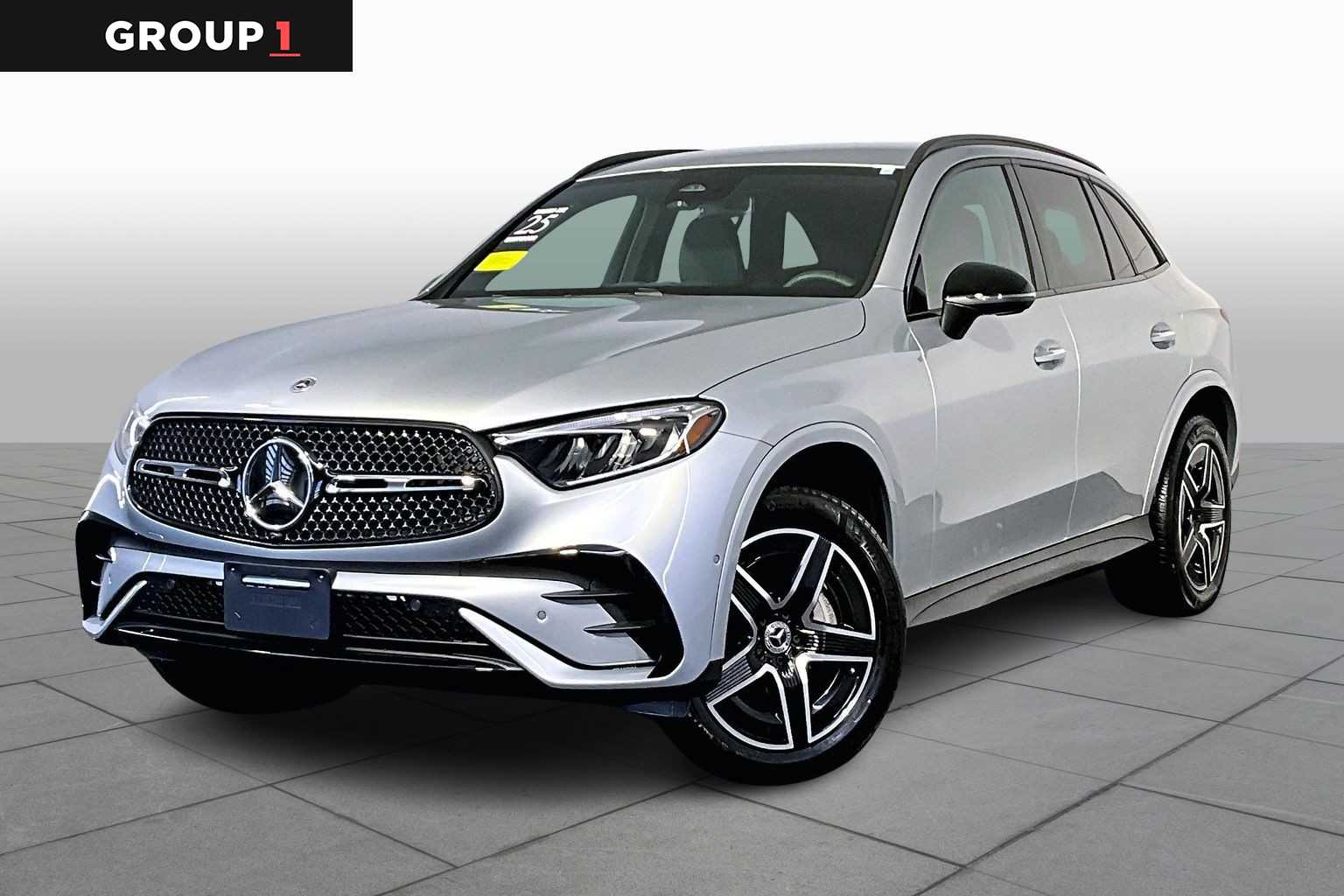 2025 Mercedes-Benz GLC Base's photo