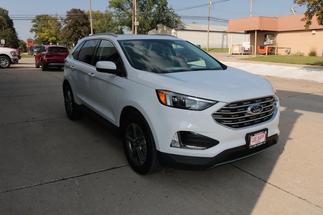 2022 Ford Edge SEL photo 7