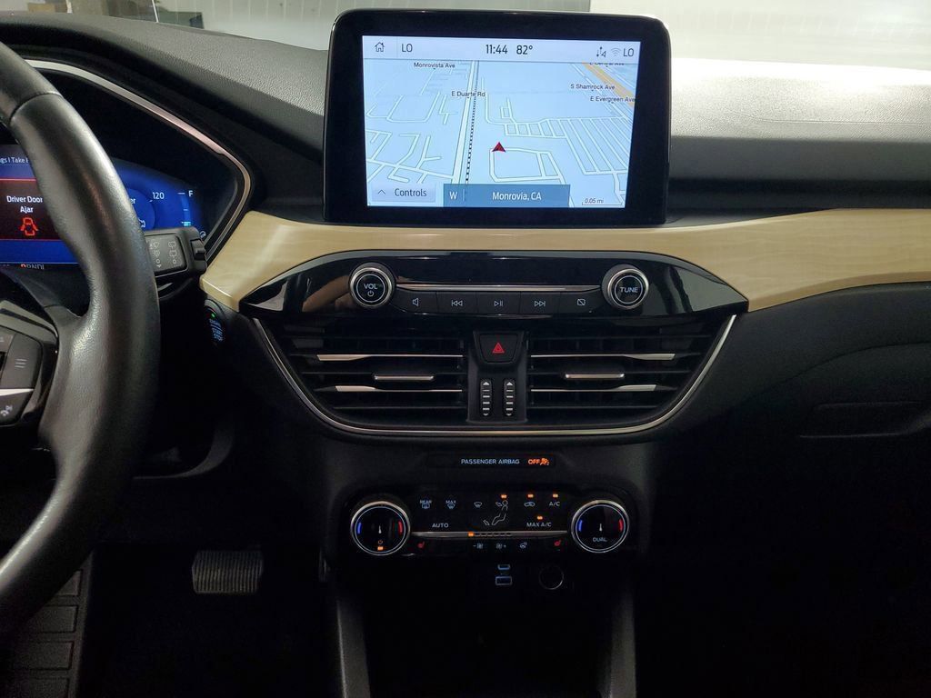 2022 Ford Escape Titanium Hybrid photo 15