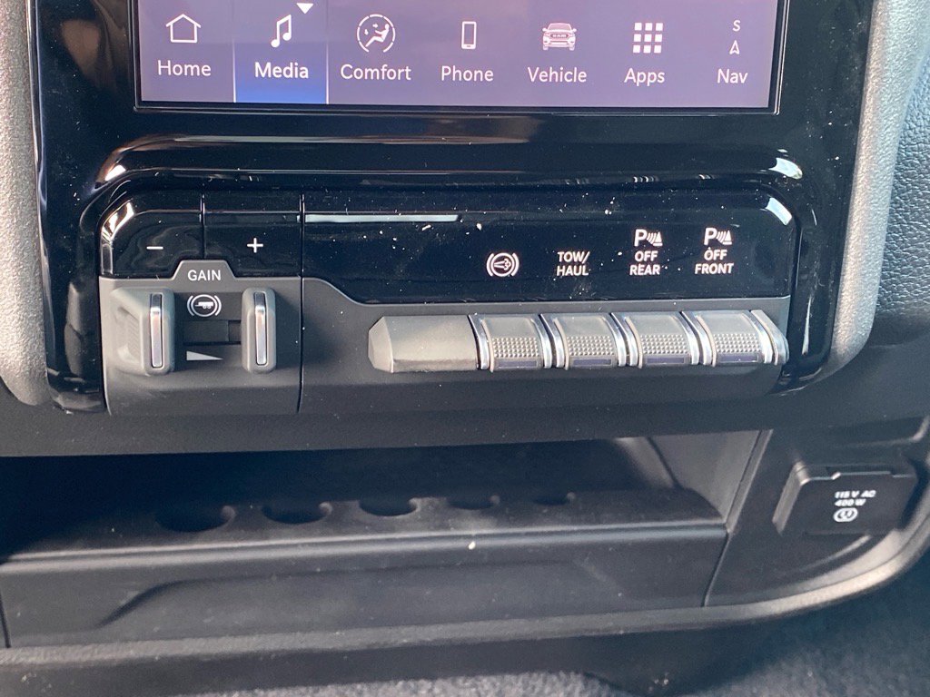 2025 Ram 2500 Tradesman photo 10