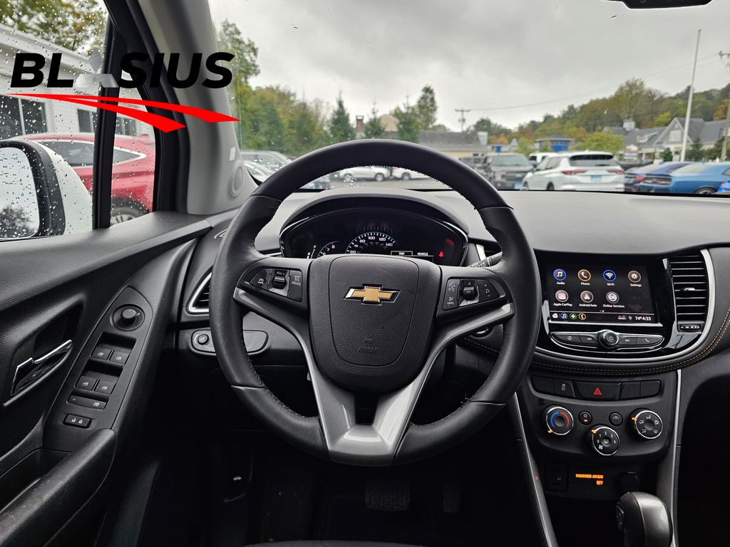 2022 Chevrolet Trax LT photo 20