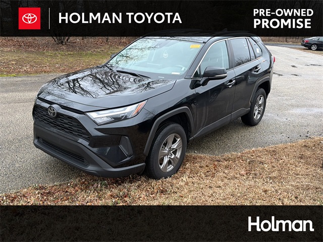 2023 Toyota RAV4 XLE's photo