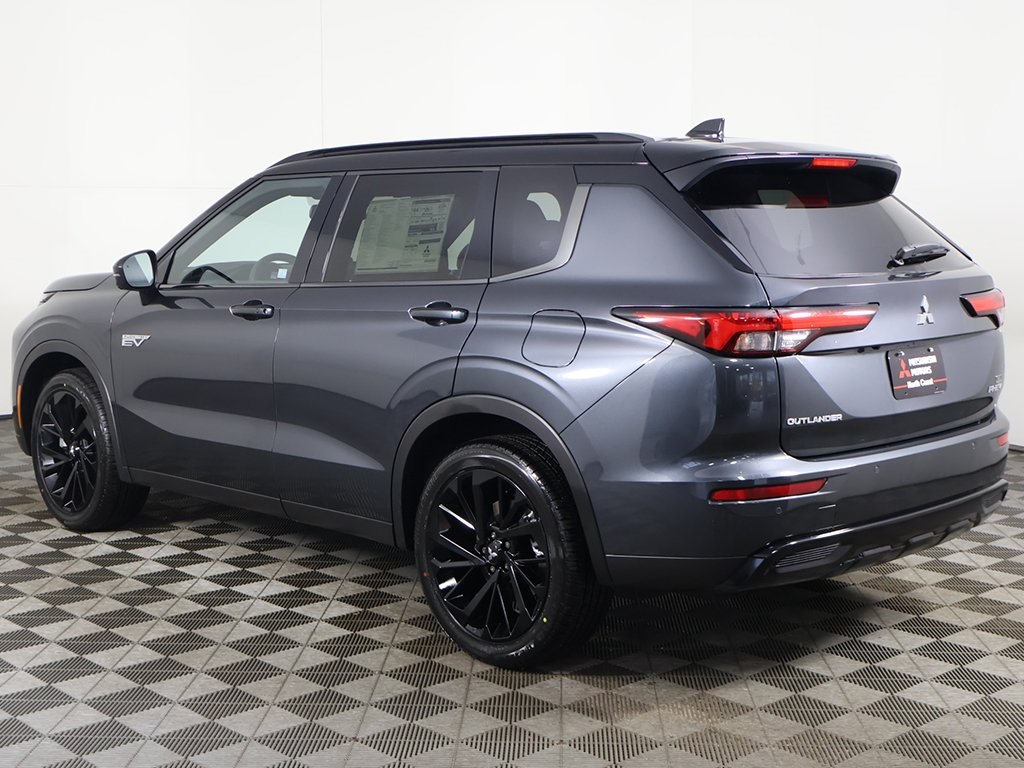 2025 Mitsubishi Outlander PHEV SEL Black Edition photo 2