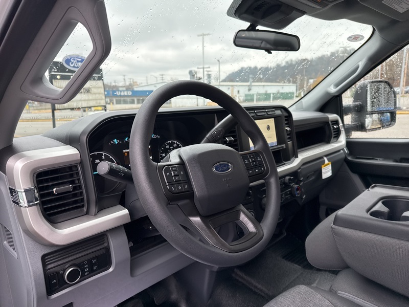 2024 Ford F-350 XL photo 14