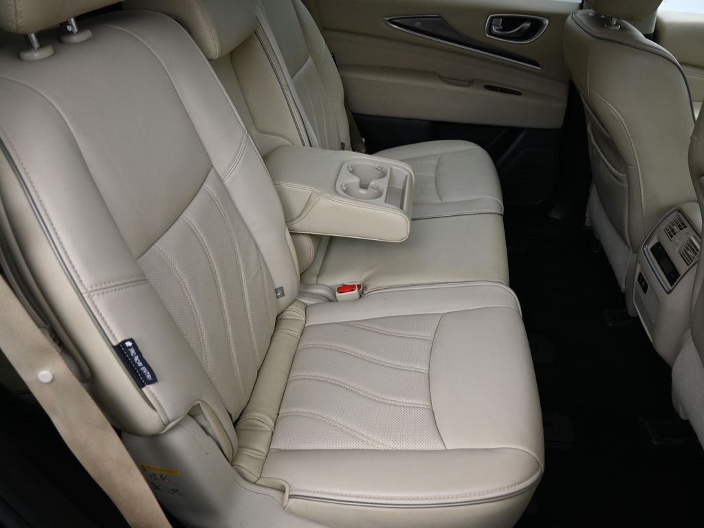 2019 Infiniti QX60 Luxe photo 27