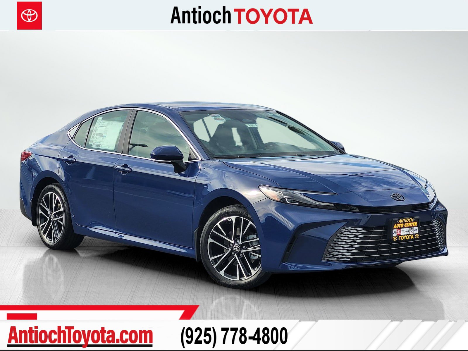 2026 Toyota Camry XLE's photo