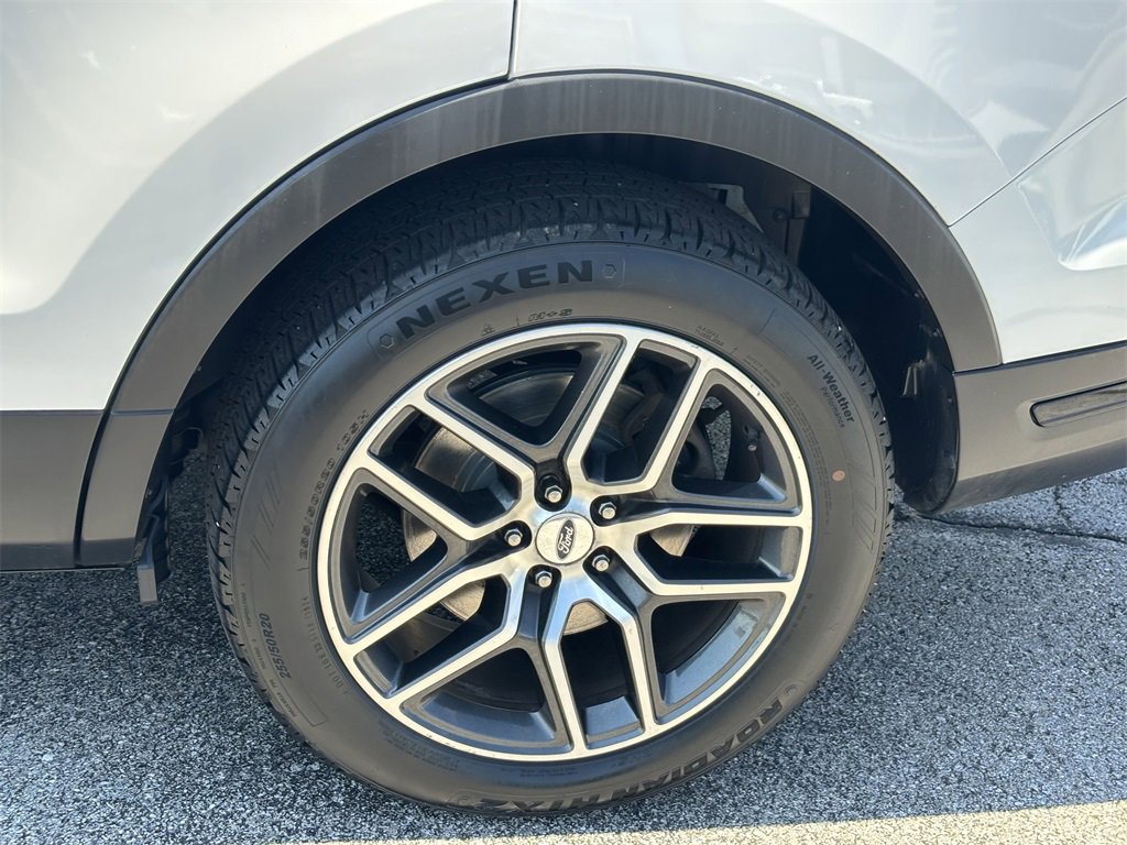 2018 Ford Explorer Sport photo 10