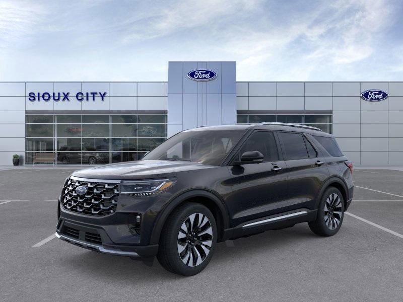 2026 Ford Explorer Platinum's photo