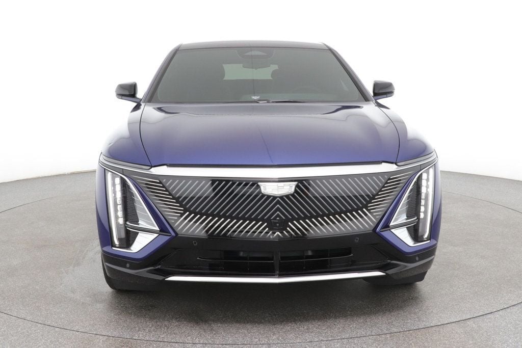Used 2024 Cadillac LYRIQ 4dr Tech w/1SA and Driver Assist Package SUV