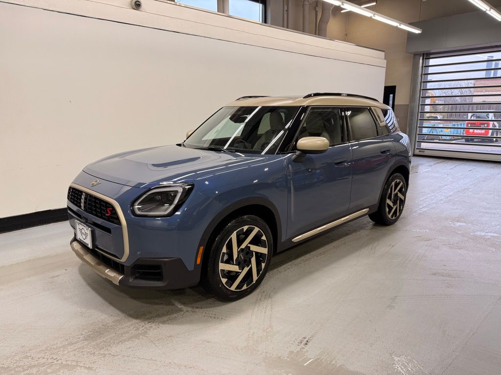 2026 MINI Countryman S's photo