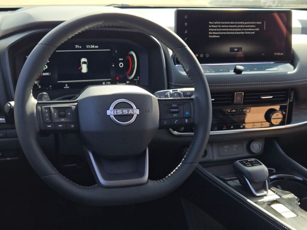 2026 Nissan Rogue Platinum photo 13