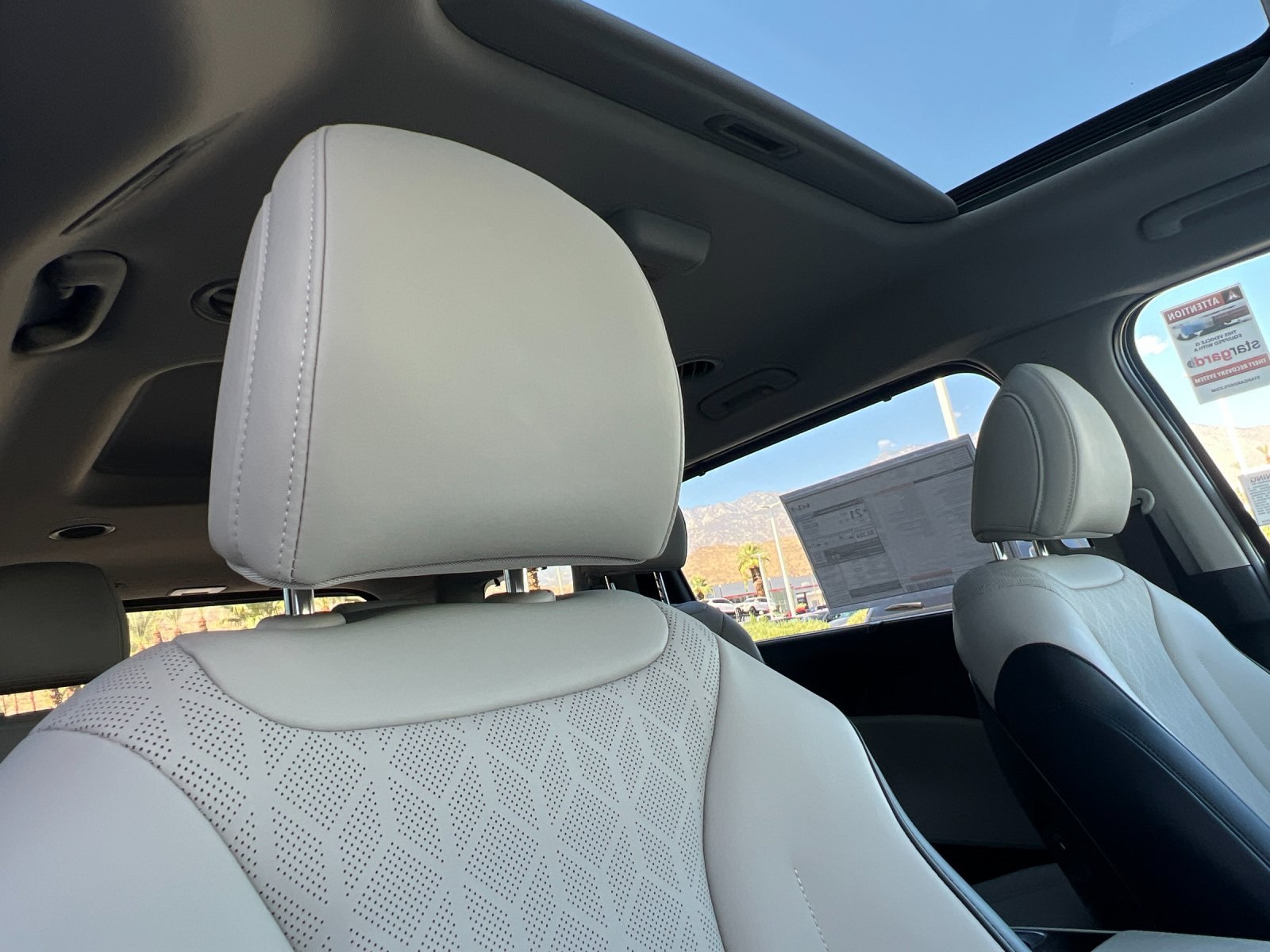 2026 Kia Carnival SX photo 17