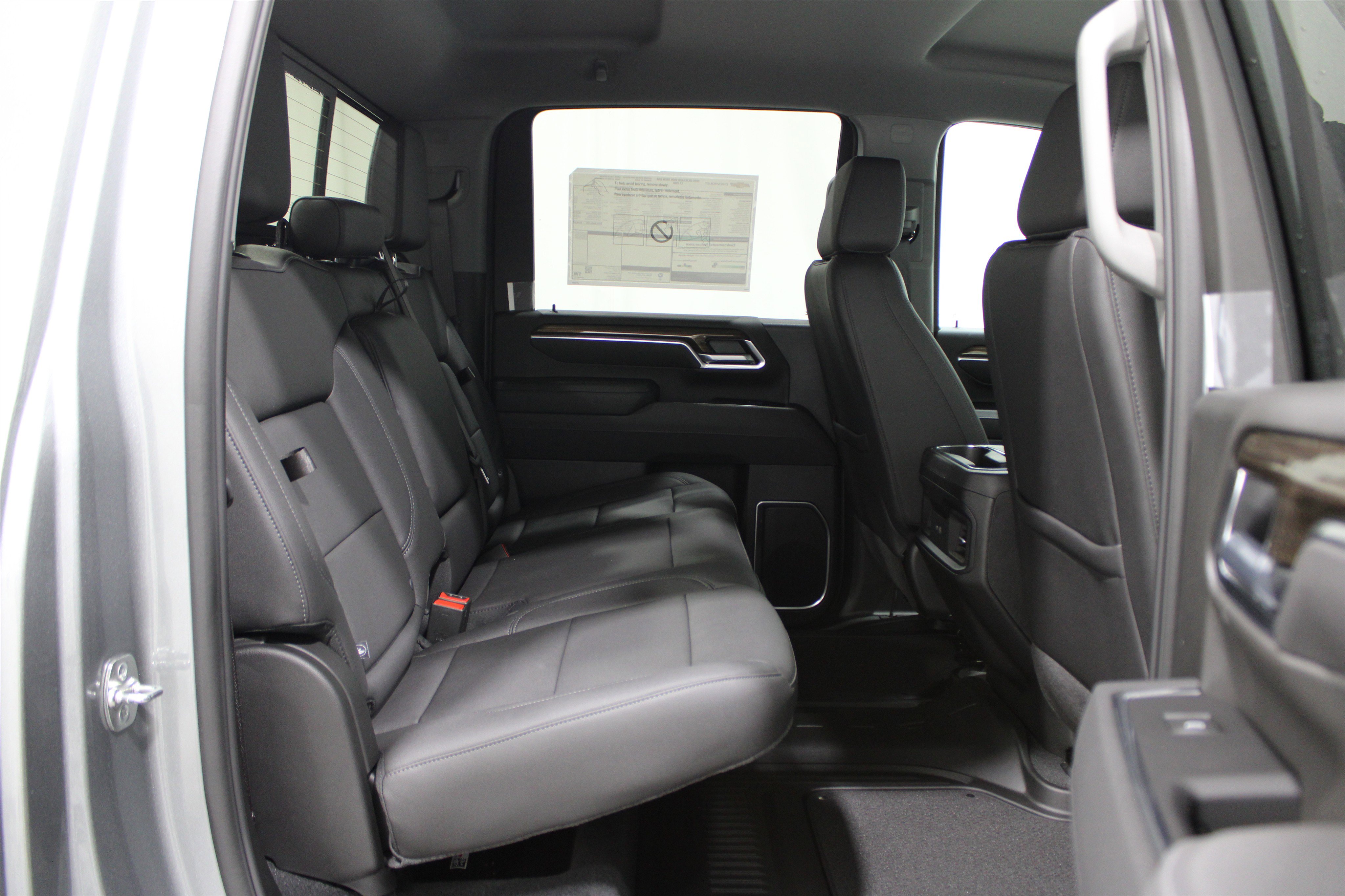 2025 Chevrolet Silverado 2500HD LT photo 18