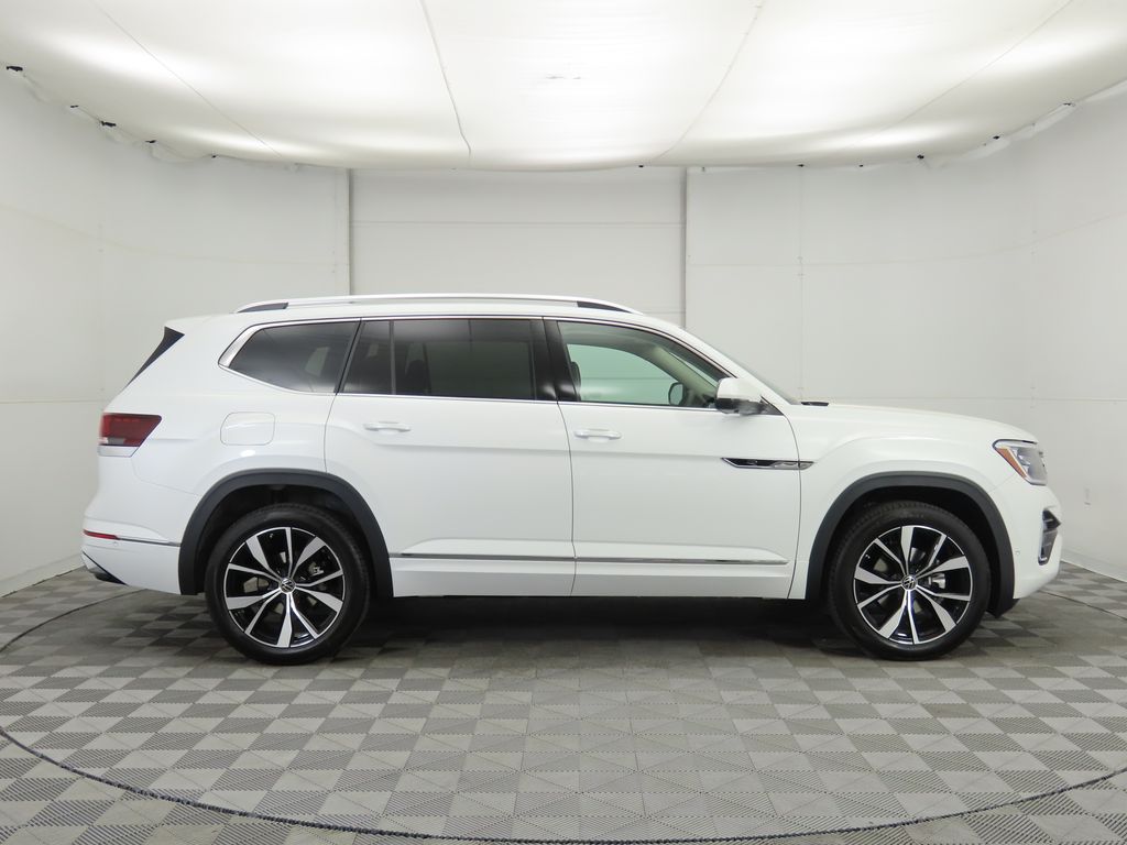 2025 Volkswagen Atlas SEL Premium R-Line photo 4