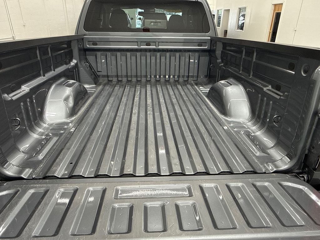 2022 Chevrolet Colorado LT photo 7