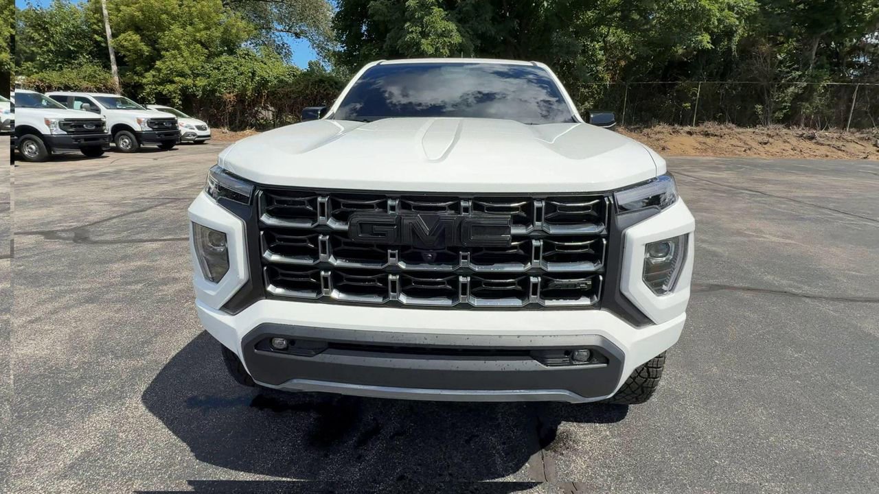 2024 Gmc Canyon AT4 photo 3