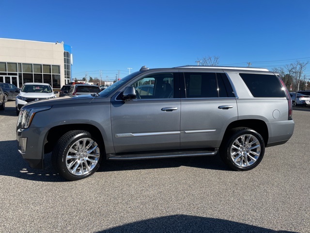 2020 Cadillac Escalade Luxury photo 4