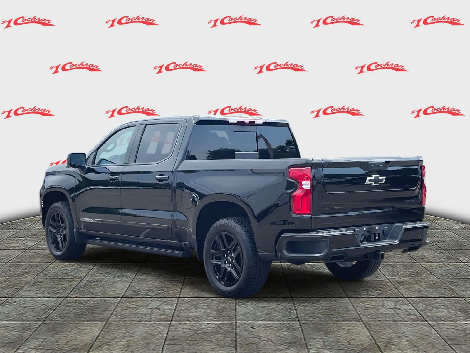 2025 Chevrolet Silverado 1500 High Country photo 2