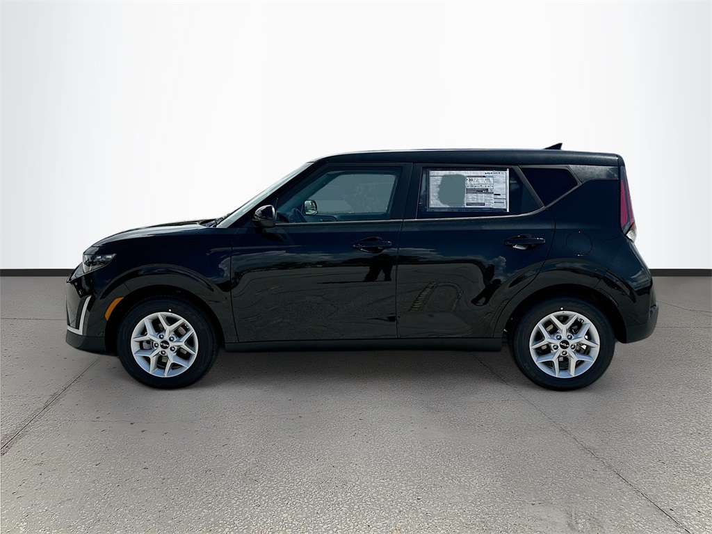 2025 Kia Soul LX photo 2
