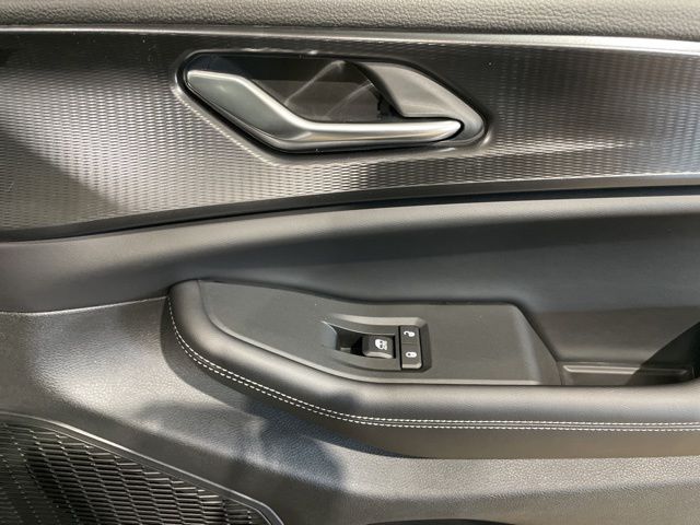 2025 Jeep Grand Cherokee Laredo Altitude photo 26