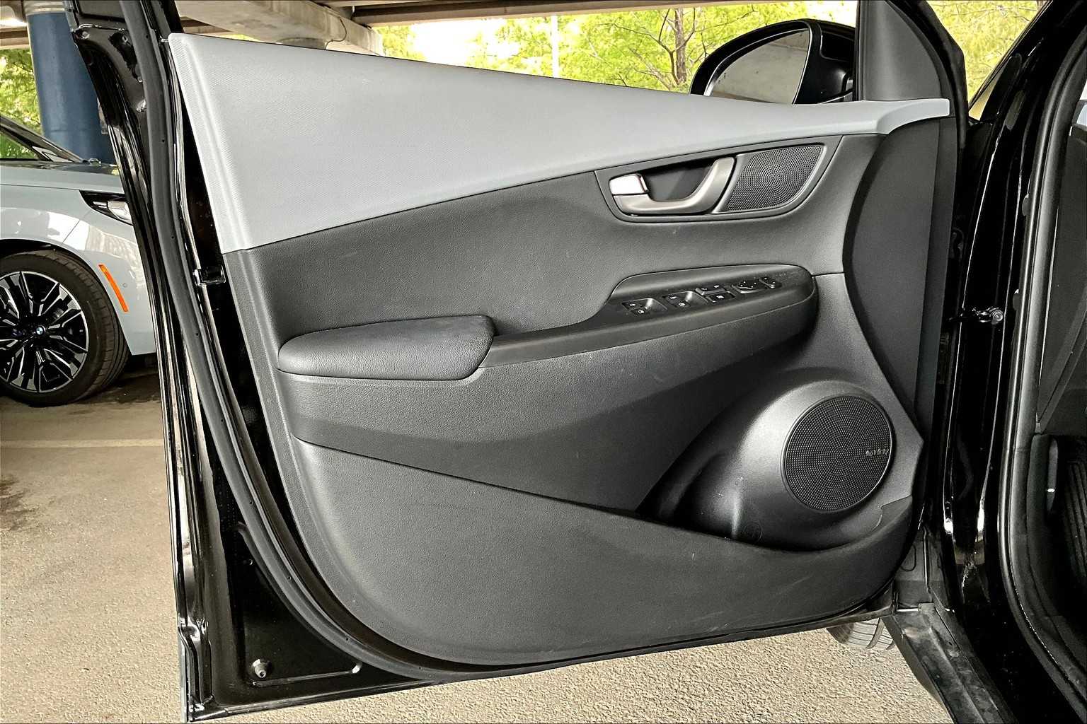 2021 Hyundai Kona Ultimate photo 18